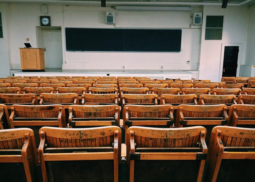 auditorium-benches-chairs-class-207691